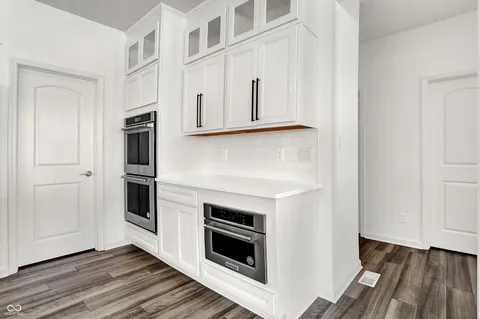 $849,999 | 5175 Peachtree Road, Zionsville, IN 46077