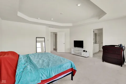 $849,999 | 5175 Peachtree Road, Zionsville, IN 46077