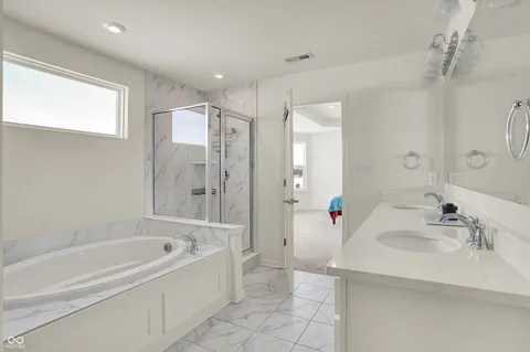 $849,999 | 5175 Peachtree Road, Zionsville, IN 46077