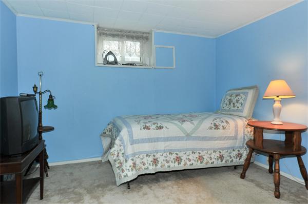 55 Knowles Road Belmont, MA 02478 - Photo 13 of 28 Gallery Image 13