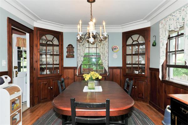 55 Knowles Road Belmont, MA 02478 - Photo 5 of 28 Gallery Image 5