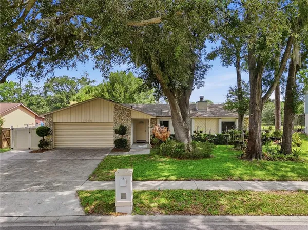 $430,000 | 1610 Gladiolas Drive, Winter Park, FL 32792