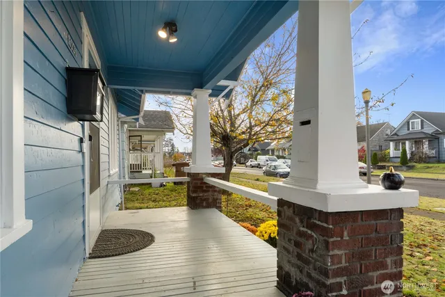 $389,000 | 6223 South Lawrence Street, Tacoma, WA 98409