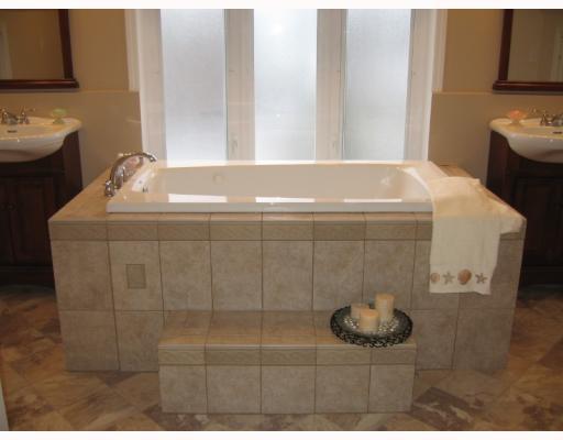 214 4th Street Butler, PA 16001 - Photo 16 of 18 Master Bath/Spa.