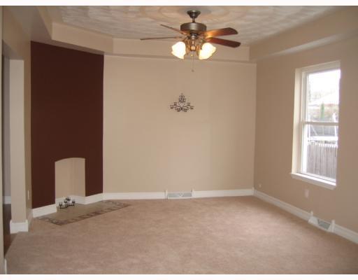 214 4th Street Butler, PA 16001 - Photo 6 of 18 Living Room.