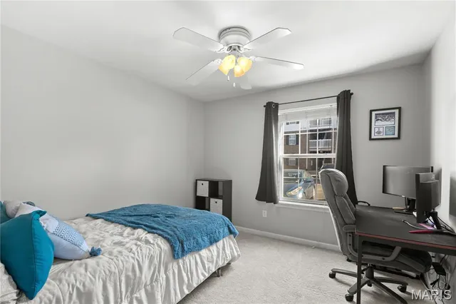 $184,900 | 412 Saravalle Drive, St. Peters, MO 63376