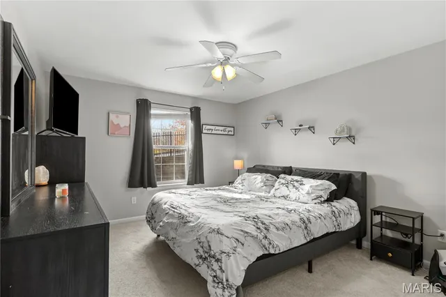 $184,900 | 412 Saravalle Drive, St. Peters, MO 63376