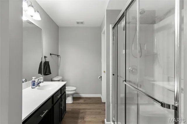 $184,900 | 412 Saravalle Drive, St. Peters, MO 63376