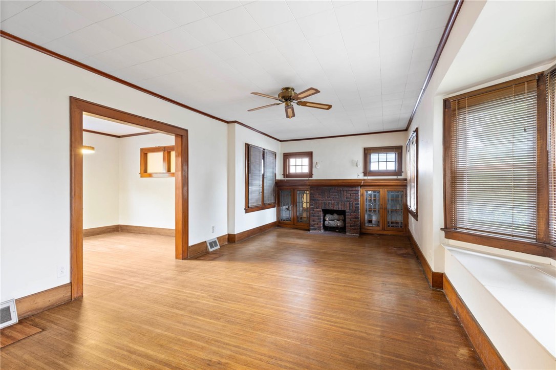 390 Tarrington Road Irondequoit, NY 14609 - Photo 14 of 31