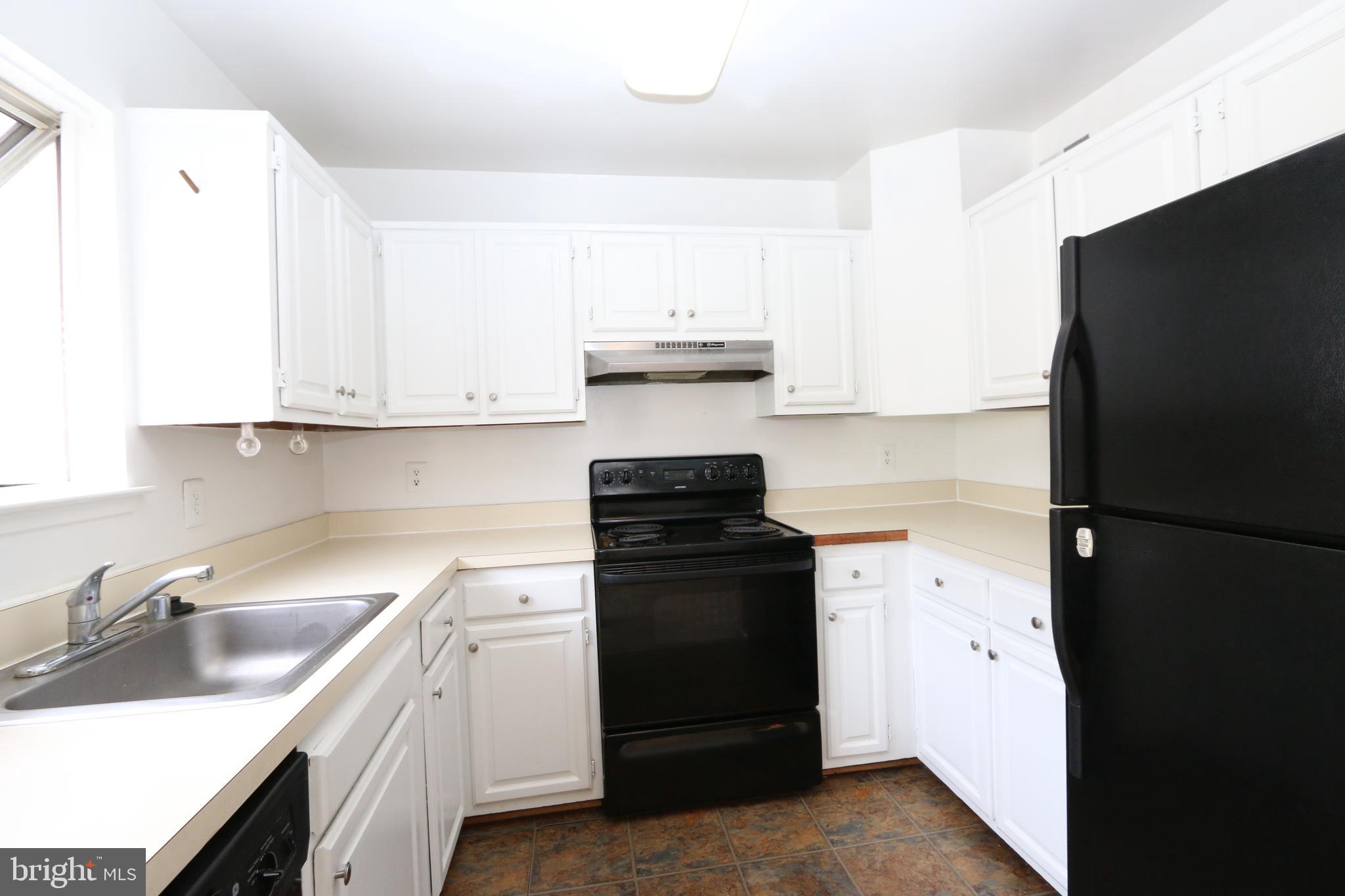 2476 Ridgehampton Court Reston, VA 20191 - Photo 12 of 60