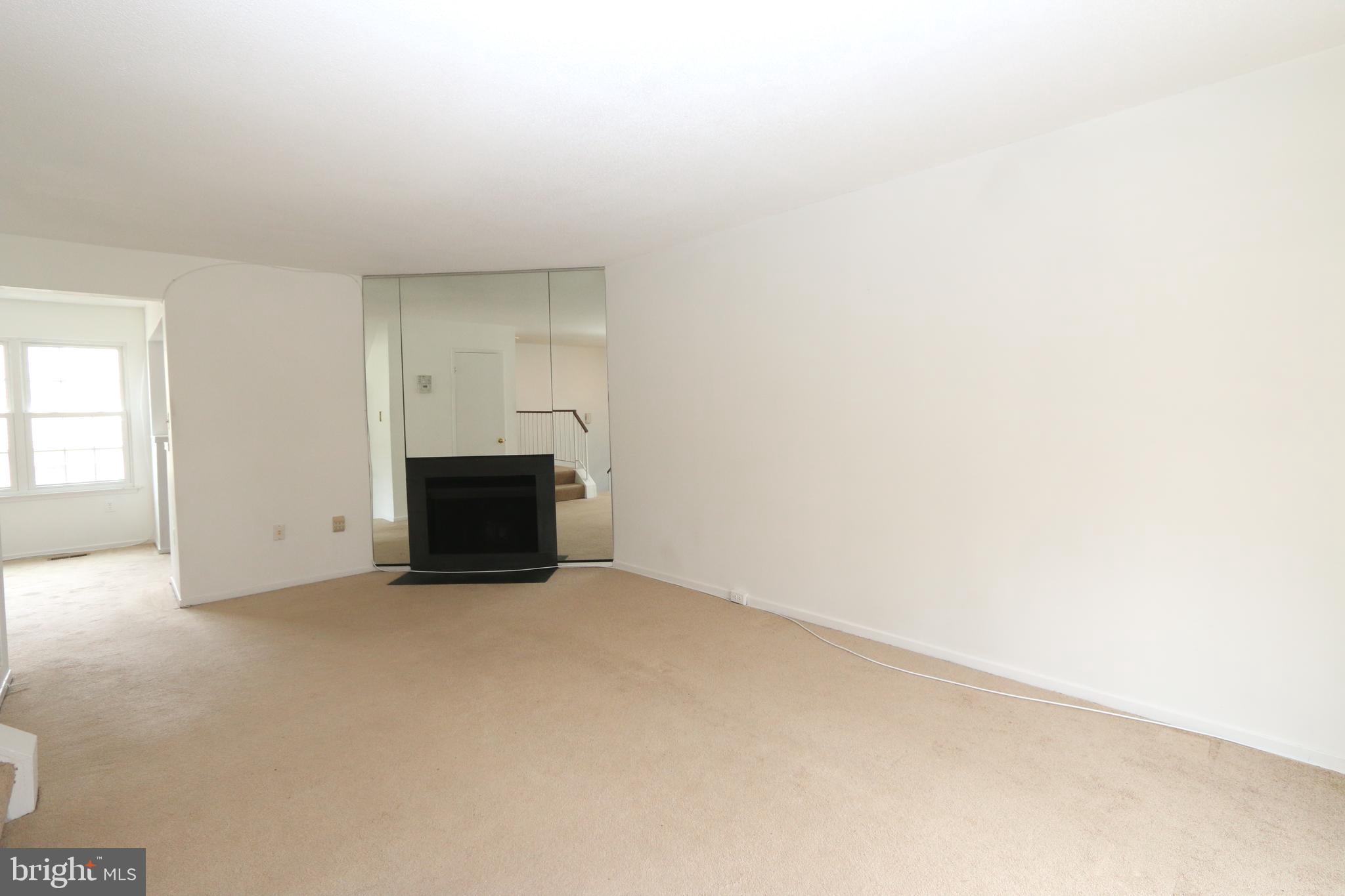 2476 Ridgehampton Court Reston, VA 20191 - Photo 4 of 60