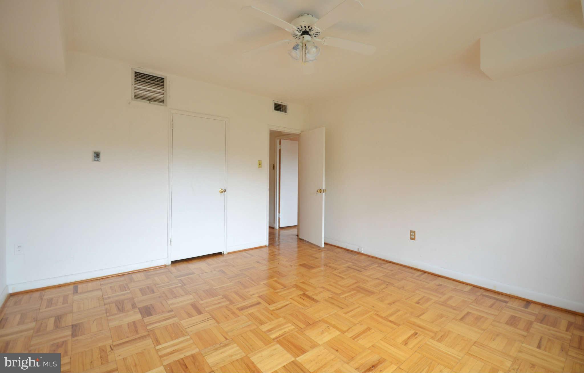 310 Ridgemede Road, Unit 206 Baltimore, MD 21210 - Photo 4 of 17 a view of an empty room