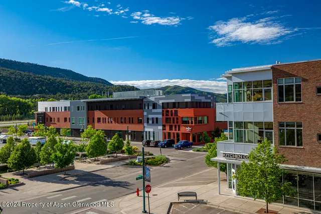 $4,700 | 231 Robinson Street, Unit 330, Basalt, CO 81621