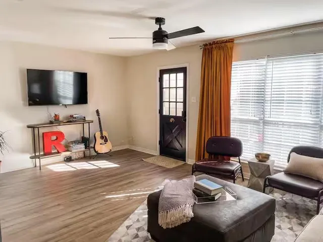 $1,200 | 253 East Stephenson Street, Shreveport, LA 71104