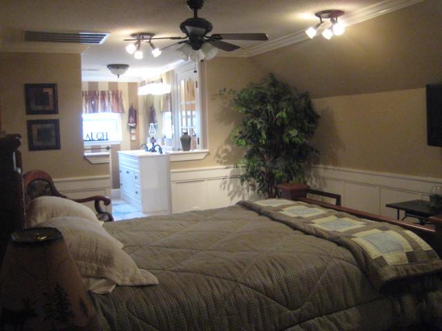 173 Bellview Road Fayetteville, TN 37334 - Photo 9 of 20 Master Bedroom into Master Bath