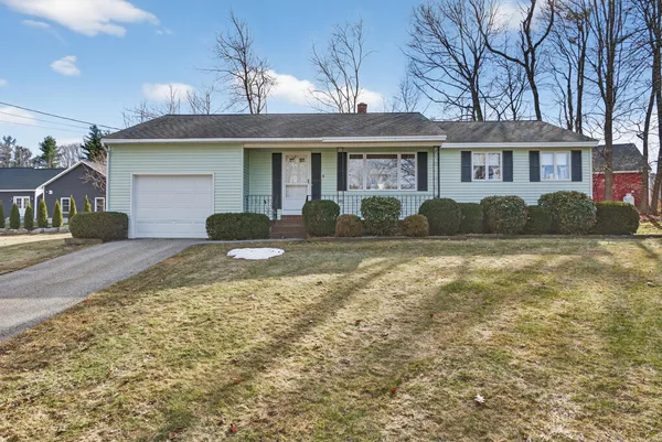 $405,500 | 6 Lynn Avenue, Biddeford, ME 04005