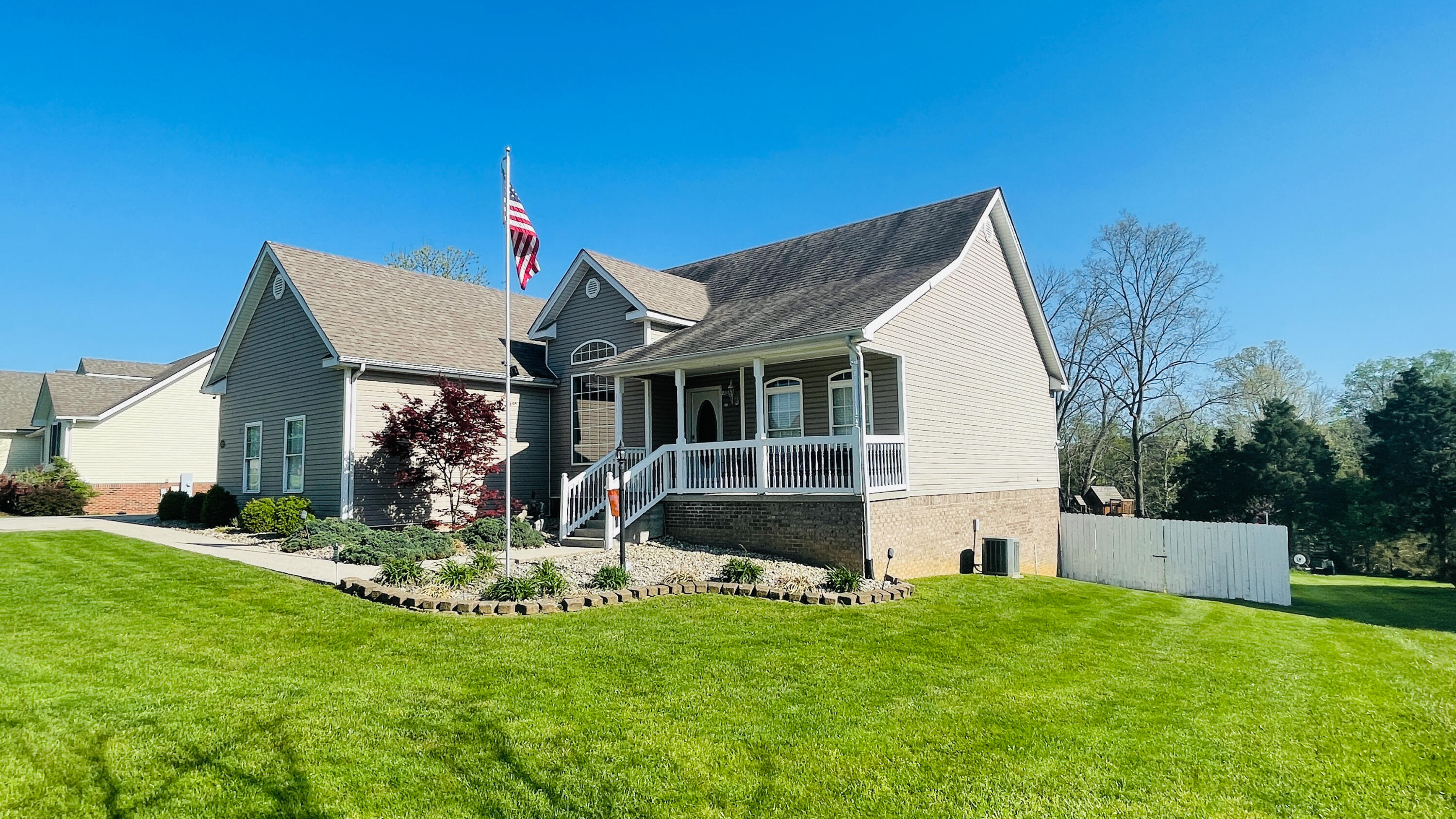332 Ridgeview Drive Berea, KY 40403 - Photo 3 of 62 332 Ridgeway Dr-18