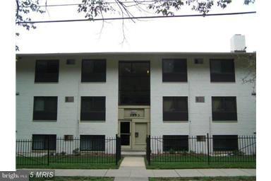 Exterior (Front)