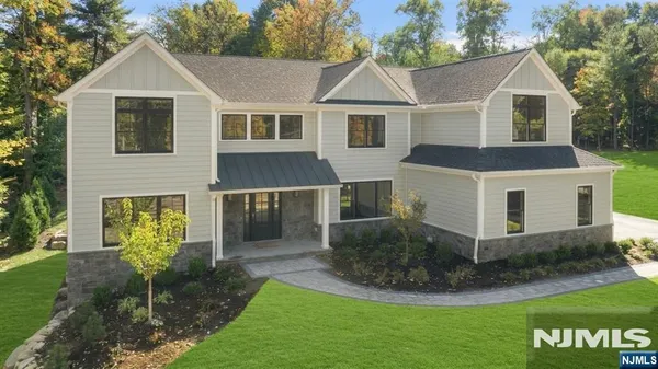 $2,398,950 | 531 Track Lane, River Vale, NJ 07675