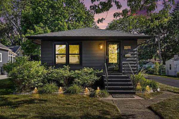 $269,900 | 1414 Margaret Place, St. Joseph, MI 49085