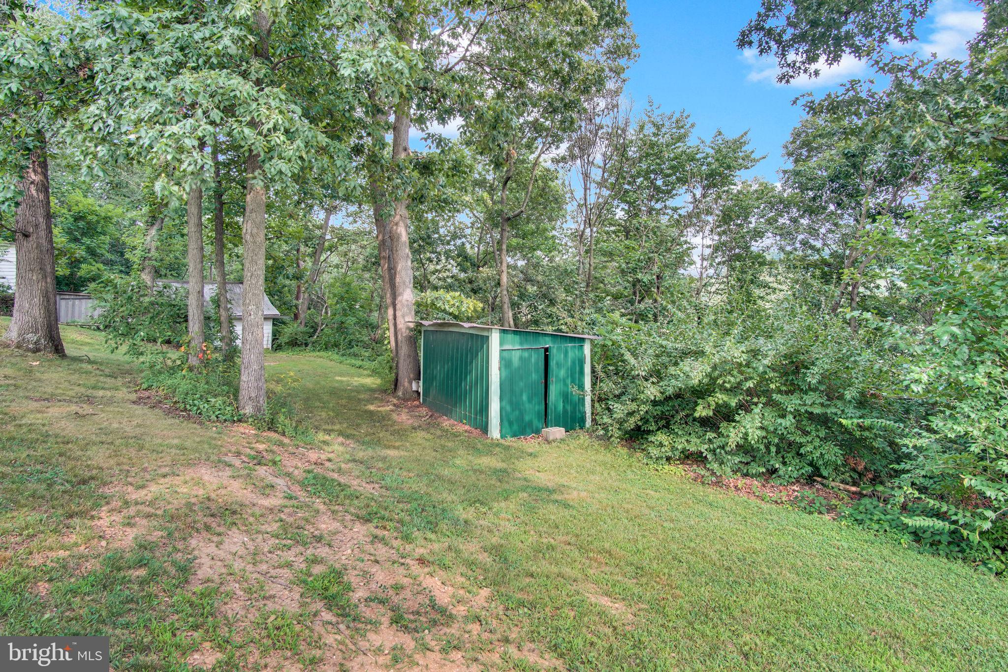 1287 West Springfield Road Seven Valleys, PA 17360 - Photo 15 of 51 shed