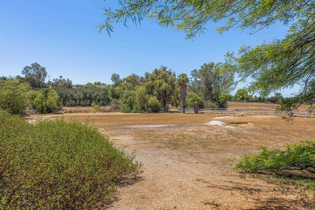 2445 Southern Oak Road Ramona, CA 92065 - Photo 22 of 60