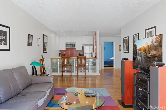 $375,000 | 288 Whitmore Street, Unit 125B, Oakland, CA 94611