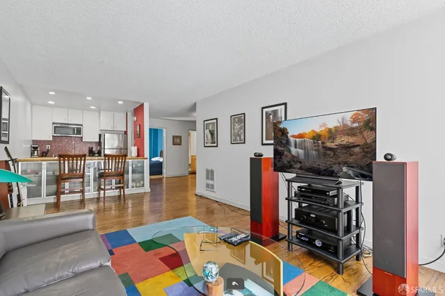 $375,000 | 288 Whitmore Street, Unit 125B, Oakland, CA 94611