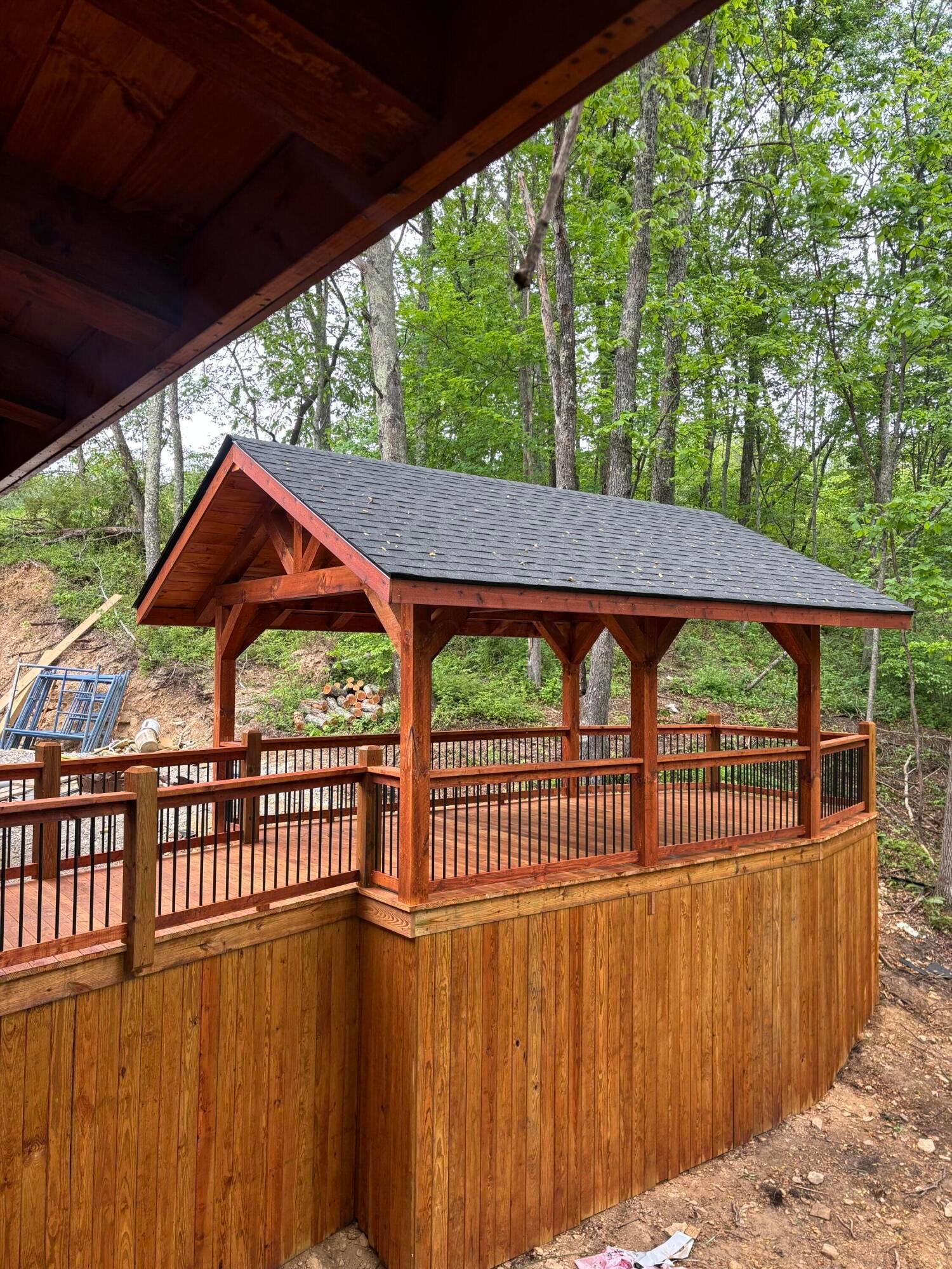 28068 Blackjack Road Logan, OH 43138 - Photo 4 of 48