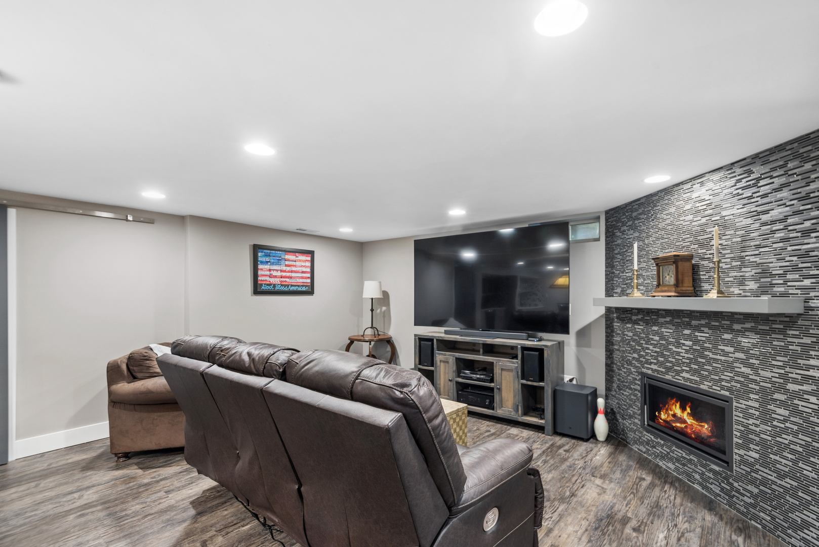 1901 Newton Avenue Park Ridge, IL 60068 - Photo 13 of 26 Gallery Image 13