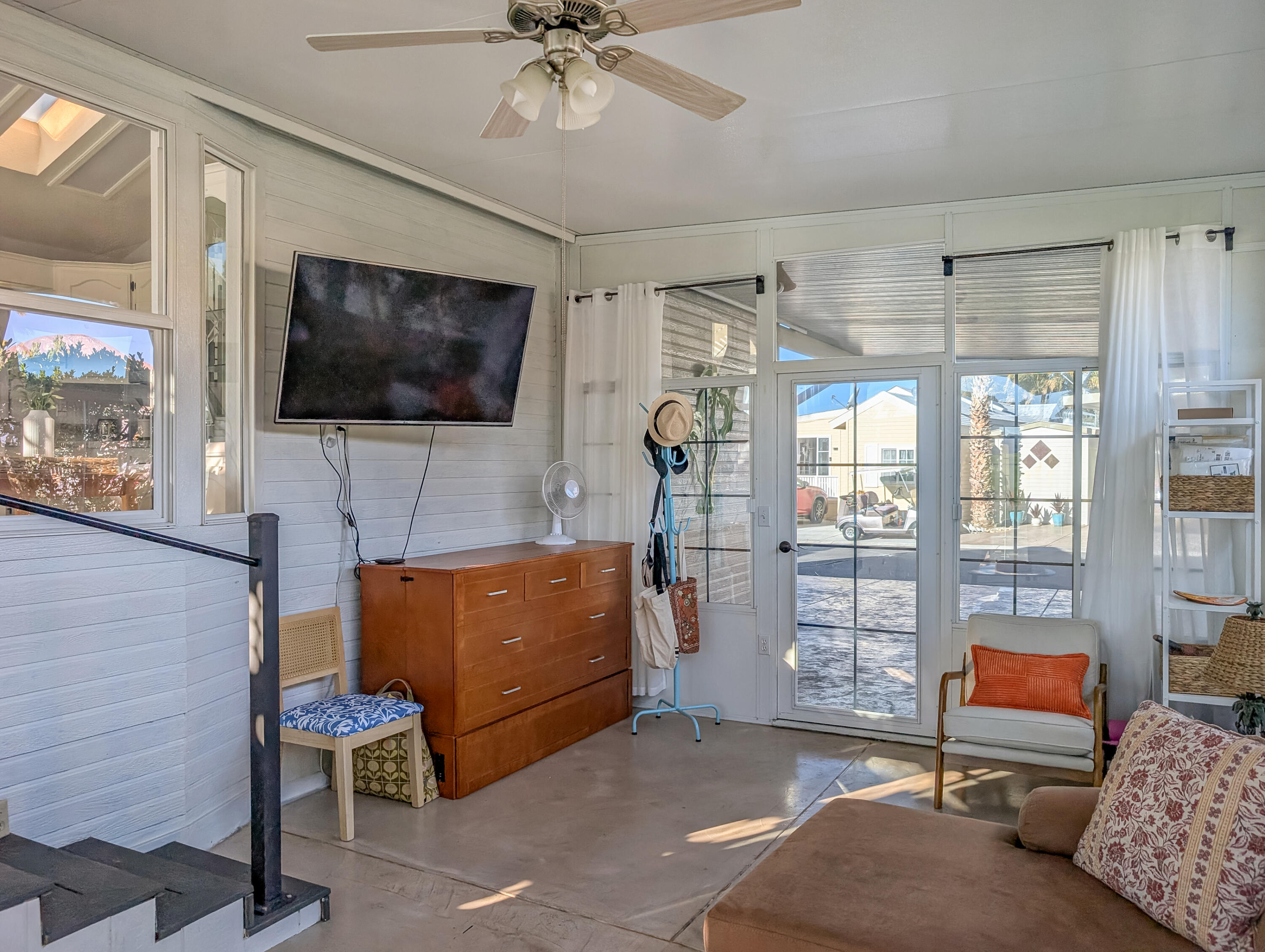 70200 Dillon Road, Unit 548 Desert Hot Springs, CA 92241 - Photo 12 of 42 548-21