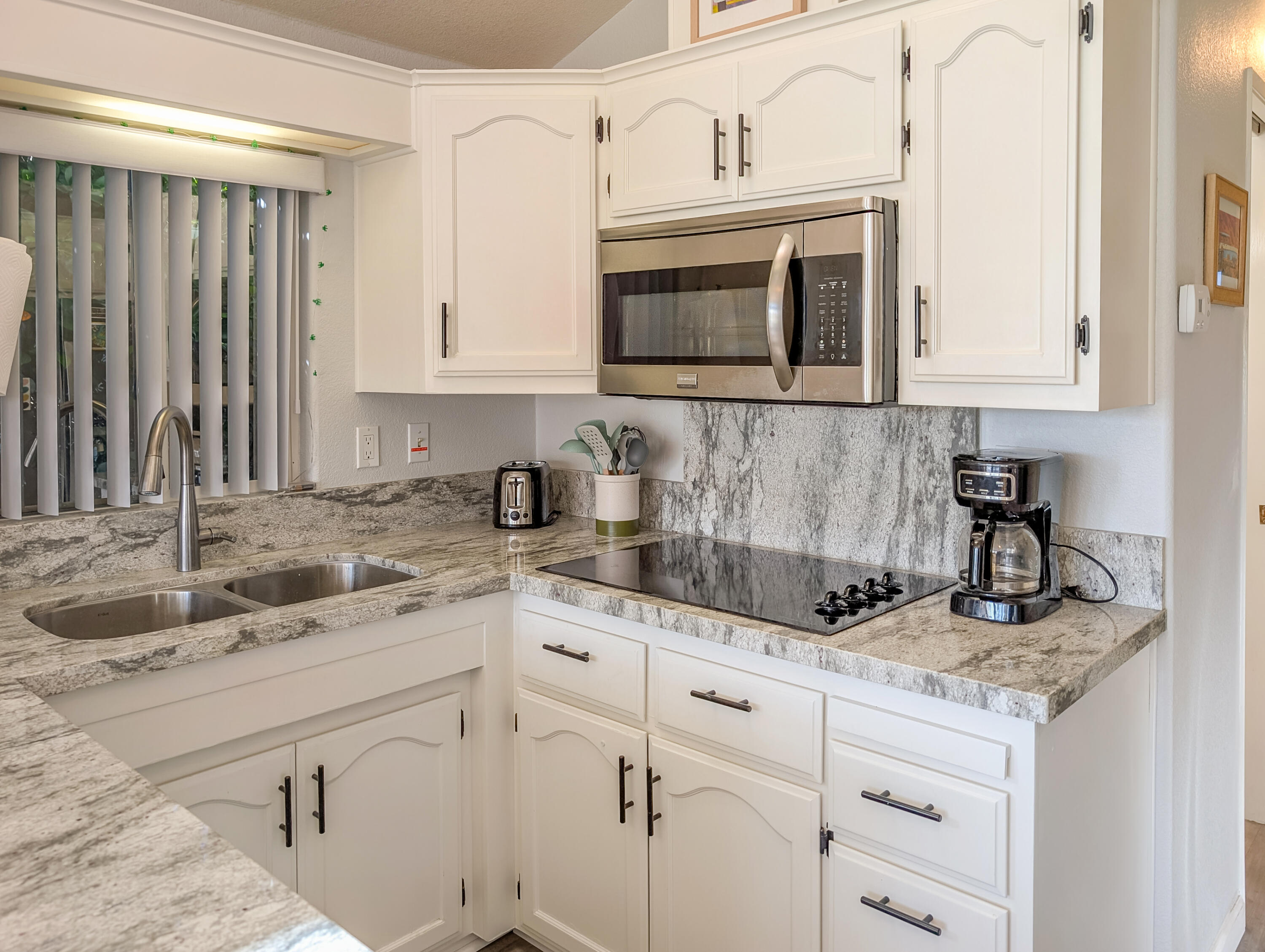 70200 Dillon Road, Unit 548 Desert Hot Springs, CA 92241 - Photo 18 of 42 548-41