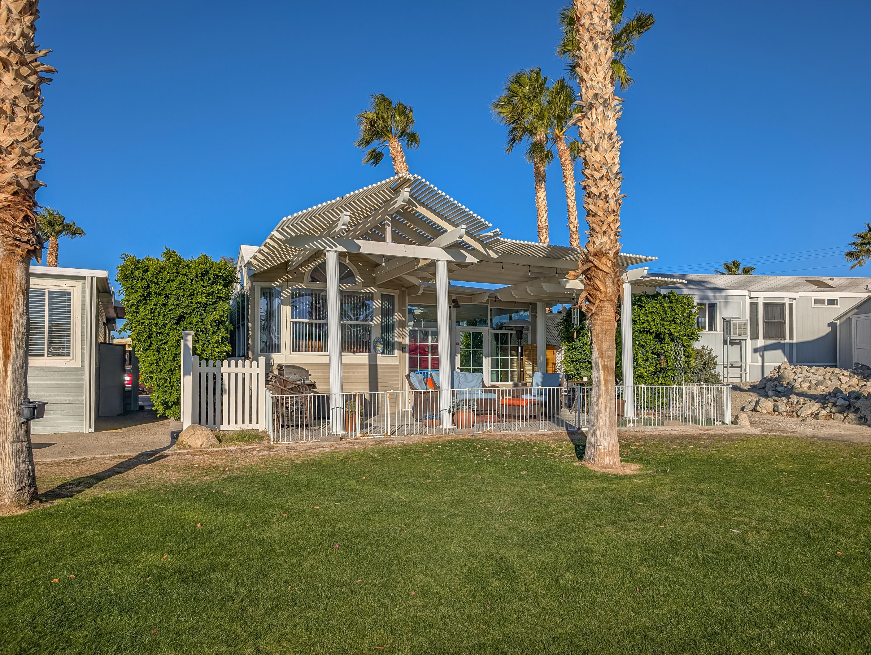 70200 Dillon Road, Unit 548 Desert Hot Springs, CA 92241 - Photo 29 of 42 548-2