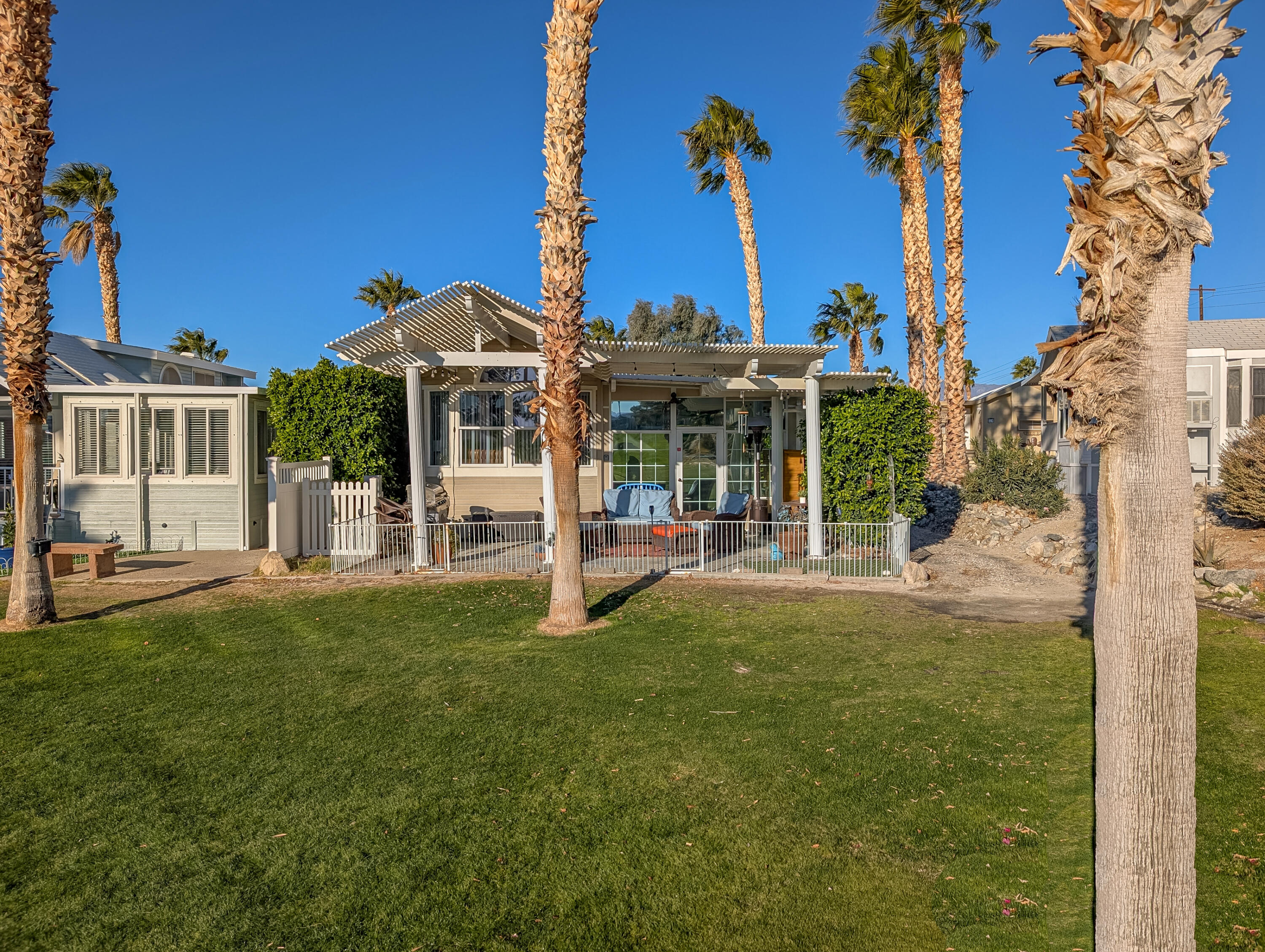 70200 Dillon Road, Unit 548 Desert Hot Springs, CA 92241 - Photo 30 of 42 548-3