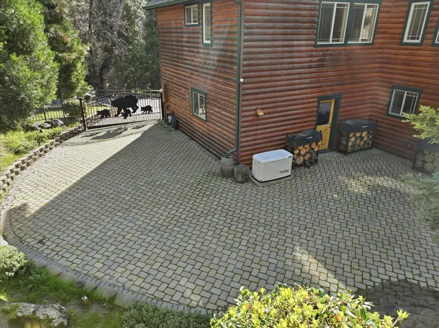 $1,199,000 | 53903 Creekside Lane, Bass Lake, CA 93604