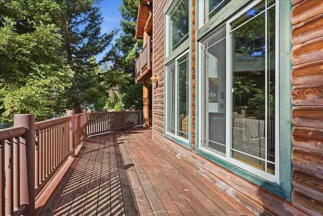 $1,199,000 | 53903 Creekside Lane, Bass Lake, CA 93604