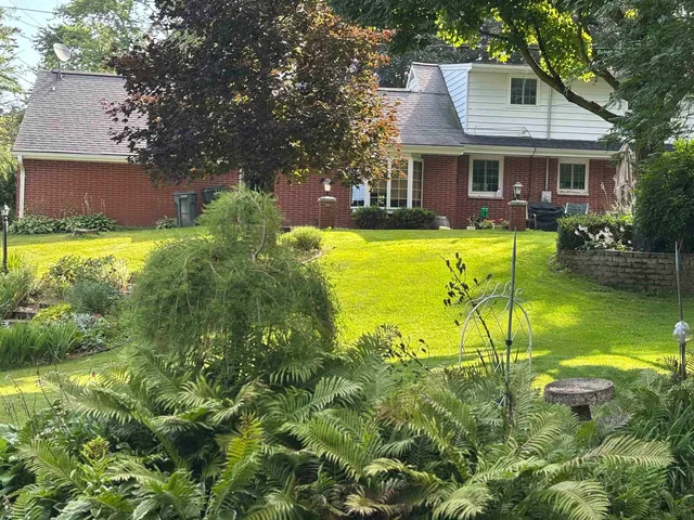 $420,000 | 5427 Oakleaf Drive, Luxemburg, WI 54217