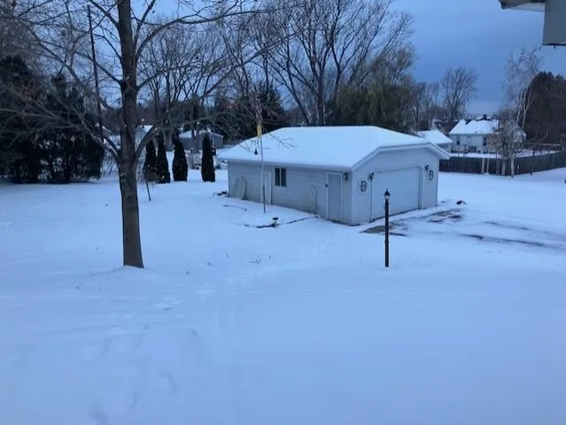 $420,000 | 5427 Oakleaf Drive, Luxemburg, WI 54217