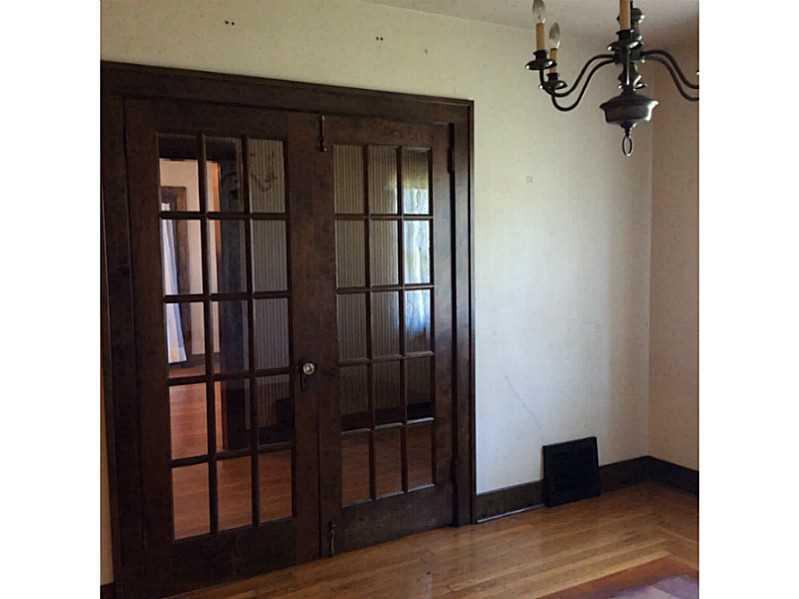 360 Old Plank Road Butler, PA 16002 - Photo 3 of 24 Entry/Foyer.