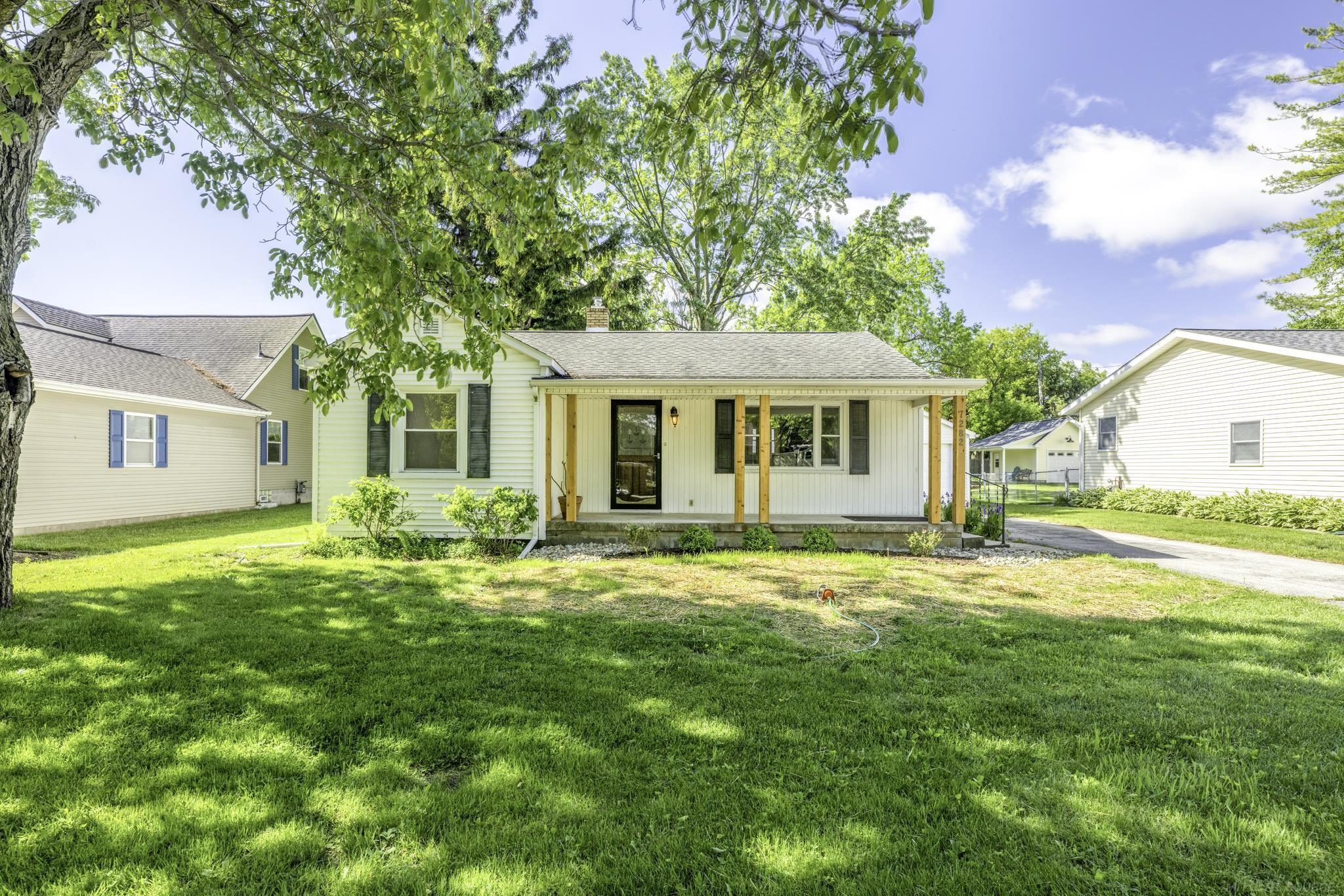 7282 Hubbard Street Lexington, MI 48450 - Photo 2 of 21