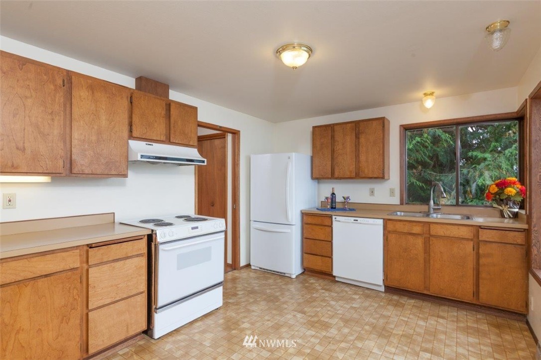 851 Ludlow Bay Road Port Ludlow, WA 98365 - Photo 10 of 23 Gallery Image 10