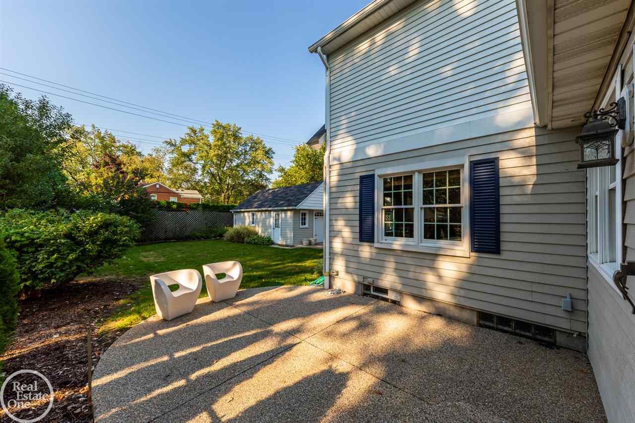 75 Muir Road Grosse Pointe Farms, MI 48236 - Photo 29 of 30