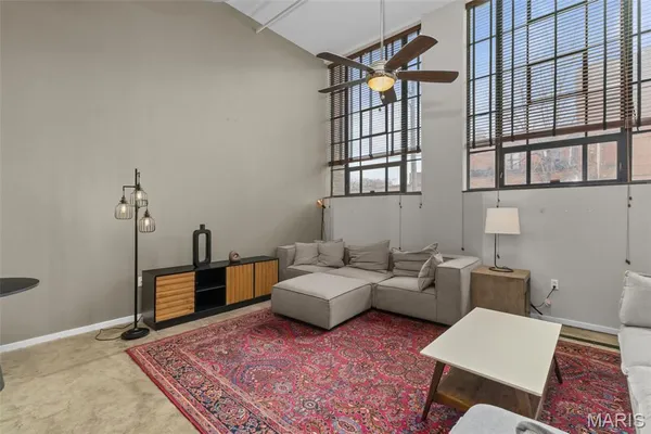 $168,000 | 1720 Chouteau Avenue, Unit 102, St. Louis, MO 63103