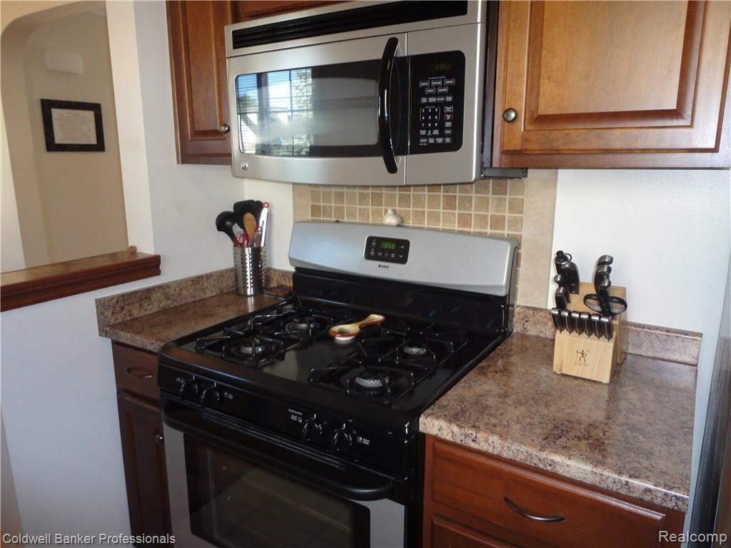 1312 Princeton Road Berkley, MI 48072 - Photo 14 of 41 D1.JPG
