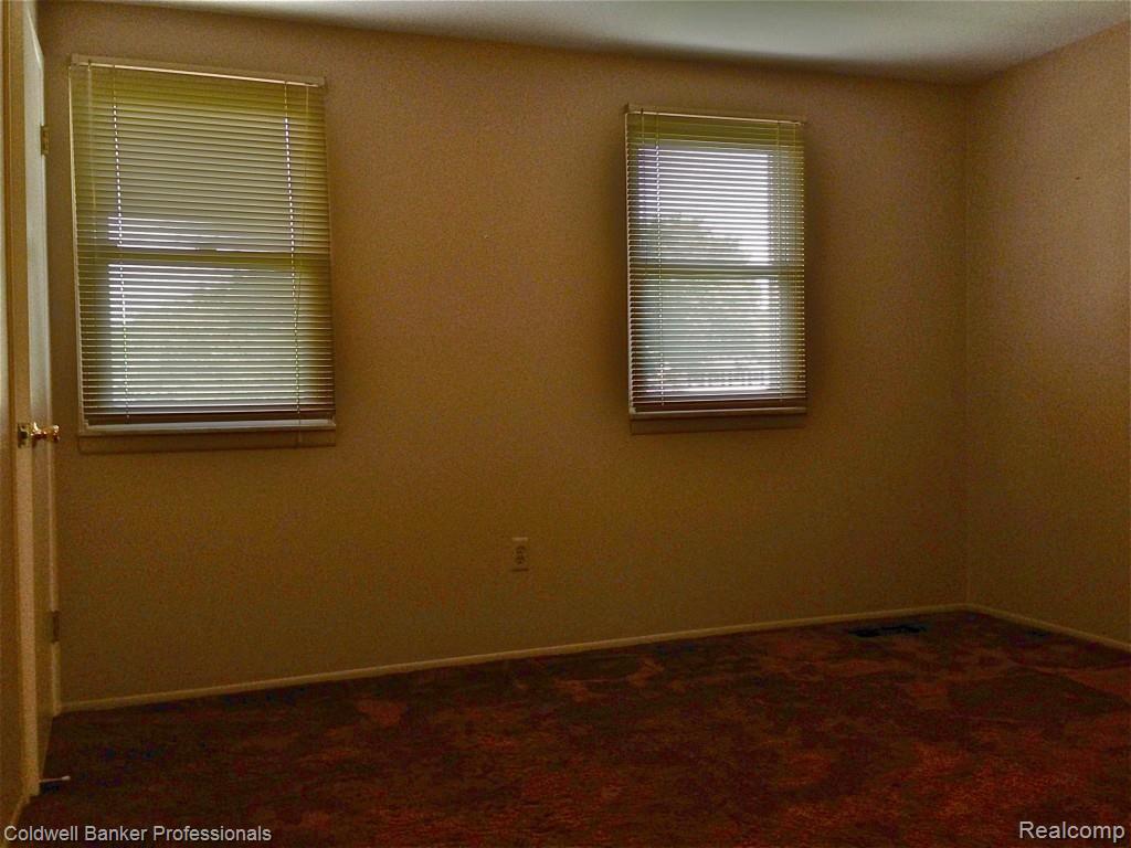 2265 West Wattles Road Troy, MI 48098 - Photo 13 of 16 IMG_2246.jpg