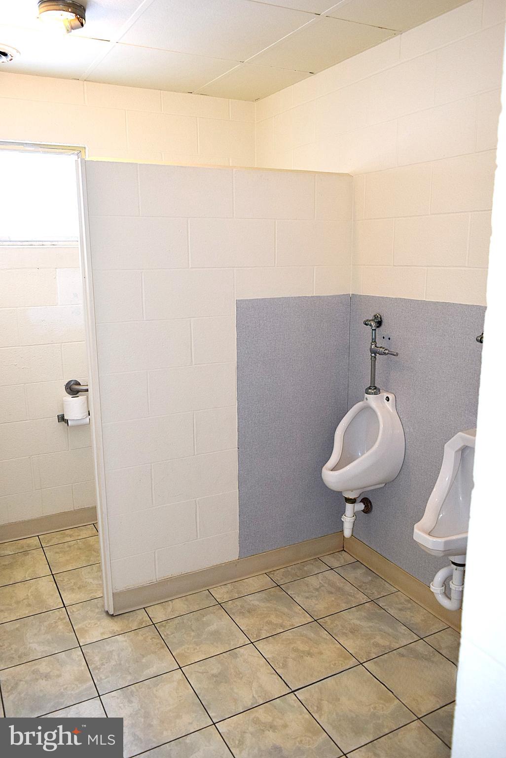 740 Edgegrove Road Hanover, PA 17331 - Photo 30 of 50 mens room