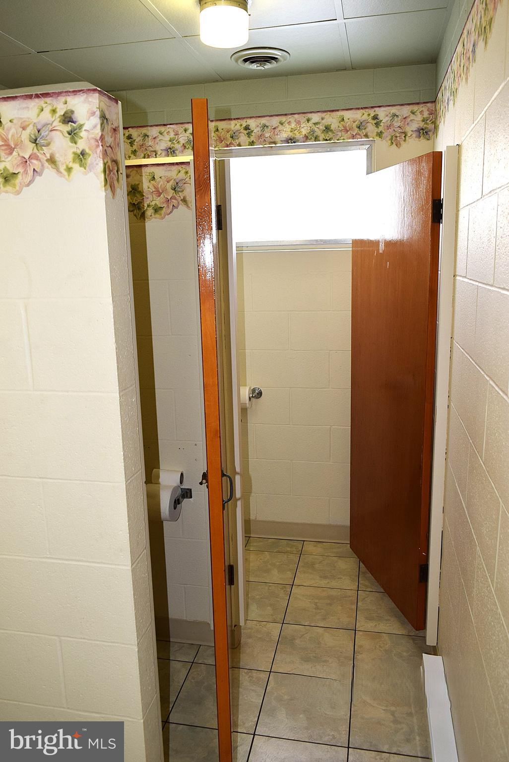 740 Edgegrove Road Hanover, PA 17331 - Photo 31 of 50 restroom