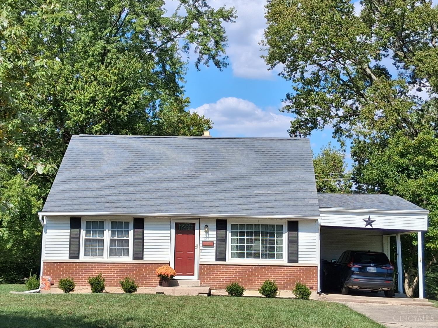 560 Springvale Drive Hamilton, OH 45013 - Photo 1 of 24 Gallery Image 1
