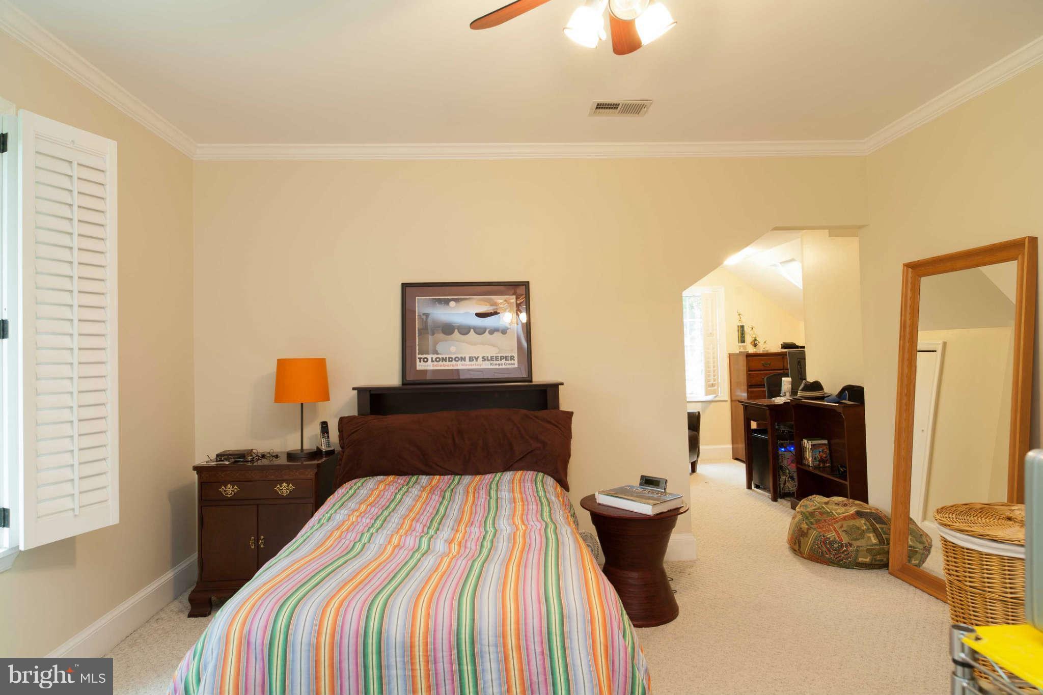 5803 Bent Twig Road McLean, VA 22101 - Photo 17 of 30 Bedroom