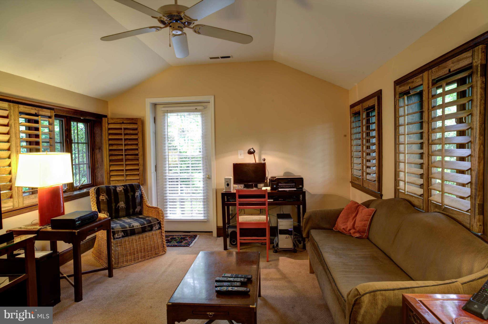 5803 Bent Twig Road McLean, VA 22101 - Photo 26 of 30 Interior (General)